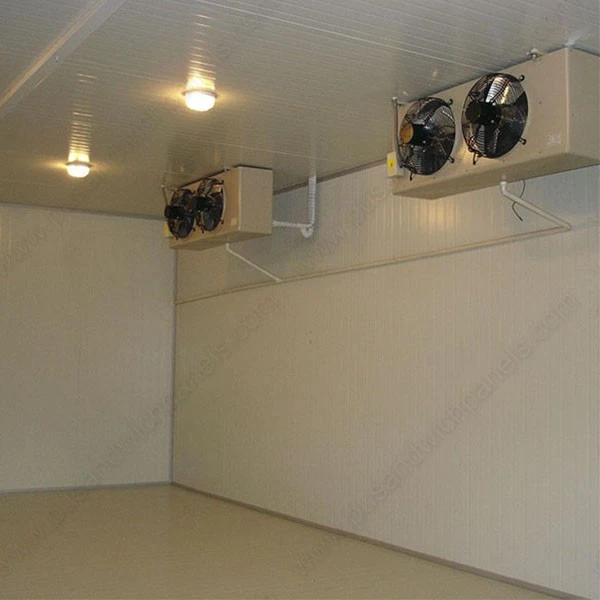 Cold storage board (32)